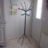 Vintage coat holder has 12 balls