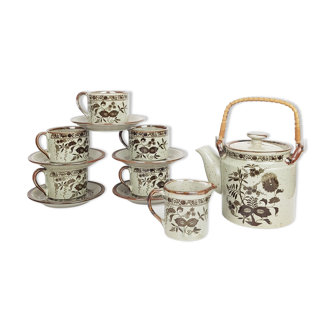 Tea service in sandstone