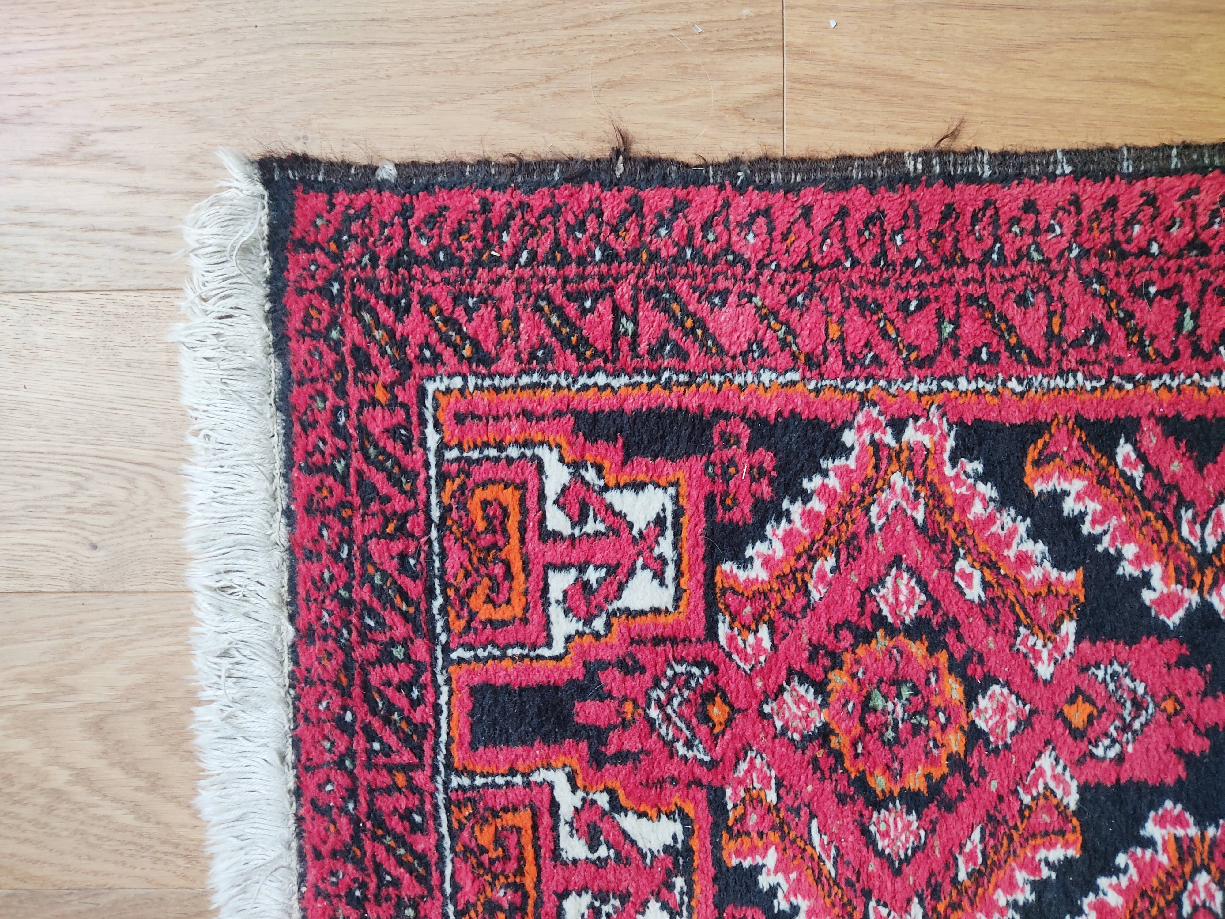 Oriental corridor carpet 193 x 54 cm