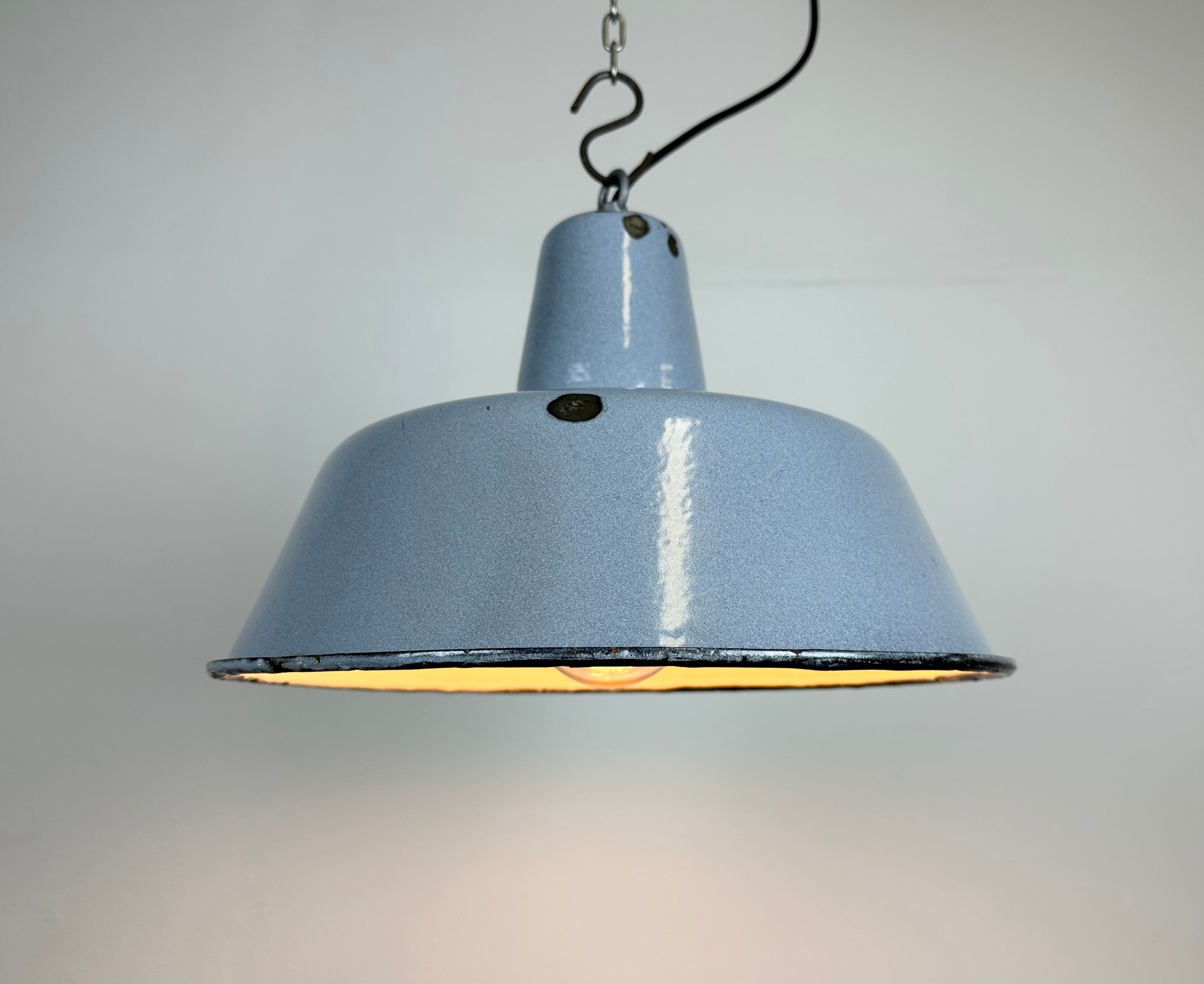 Industrial grey enamel factory pendant lamp, 1960s