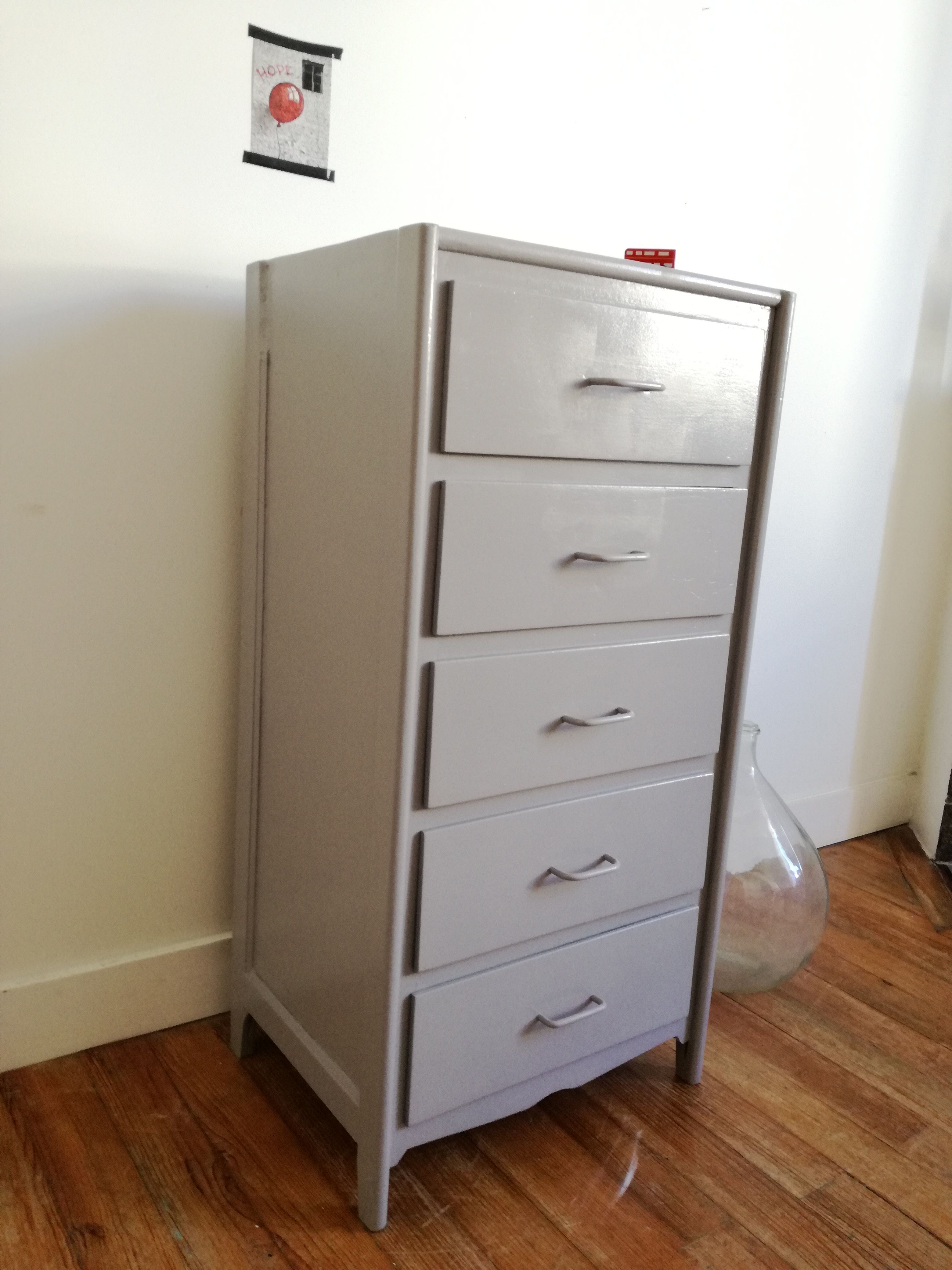 Chiffonier