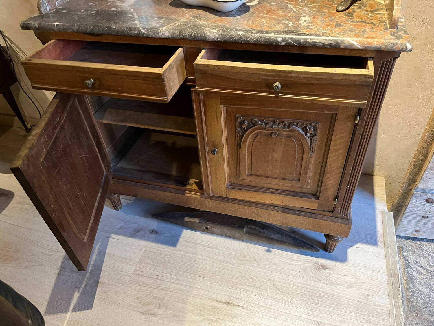 Marble toilet cabinet 1920/30