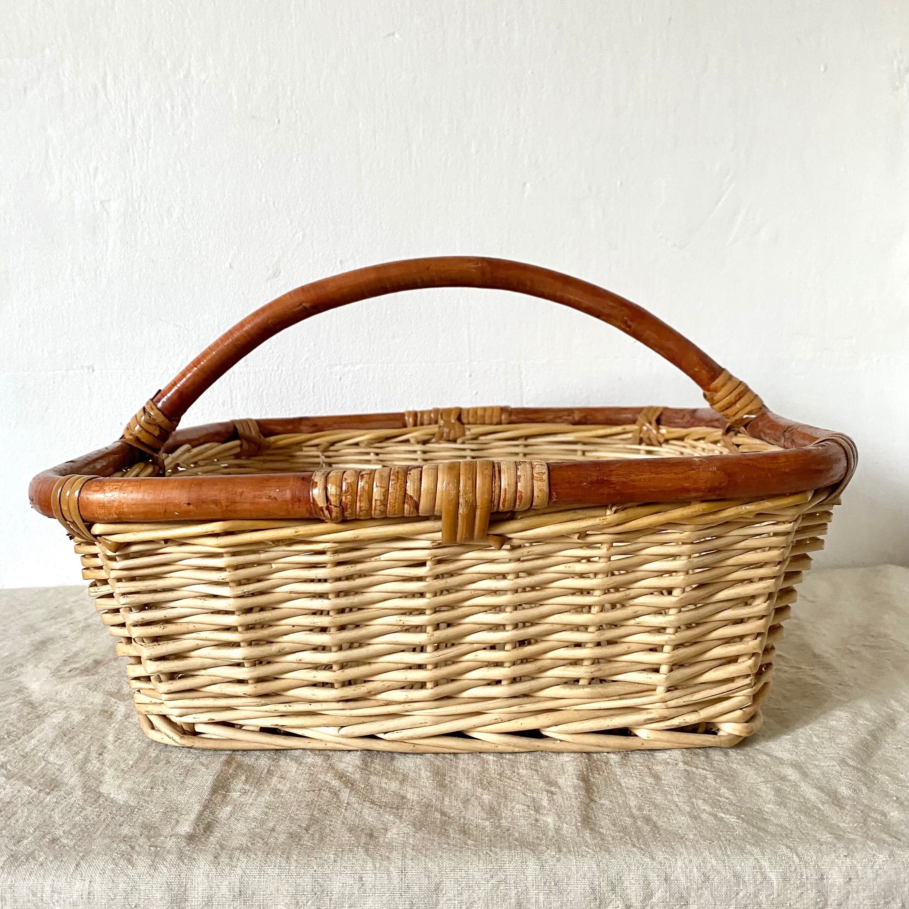 Wicker and rattan basket 34 x 34