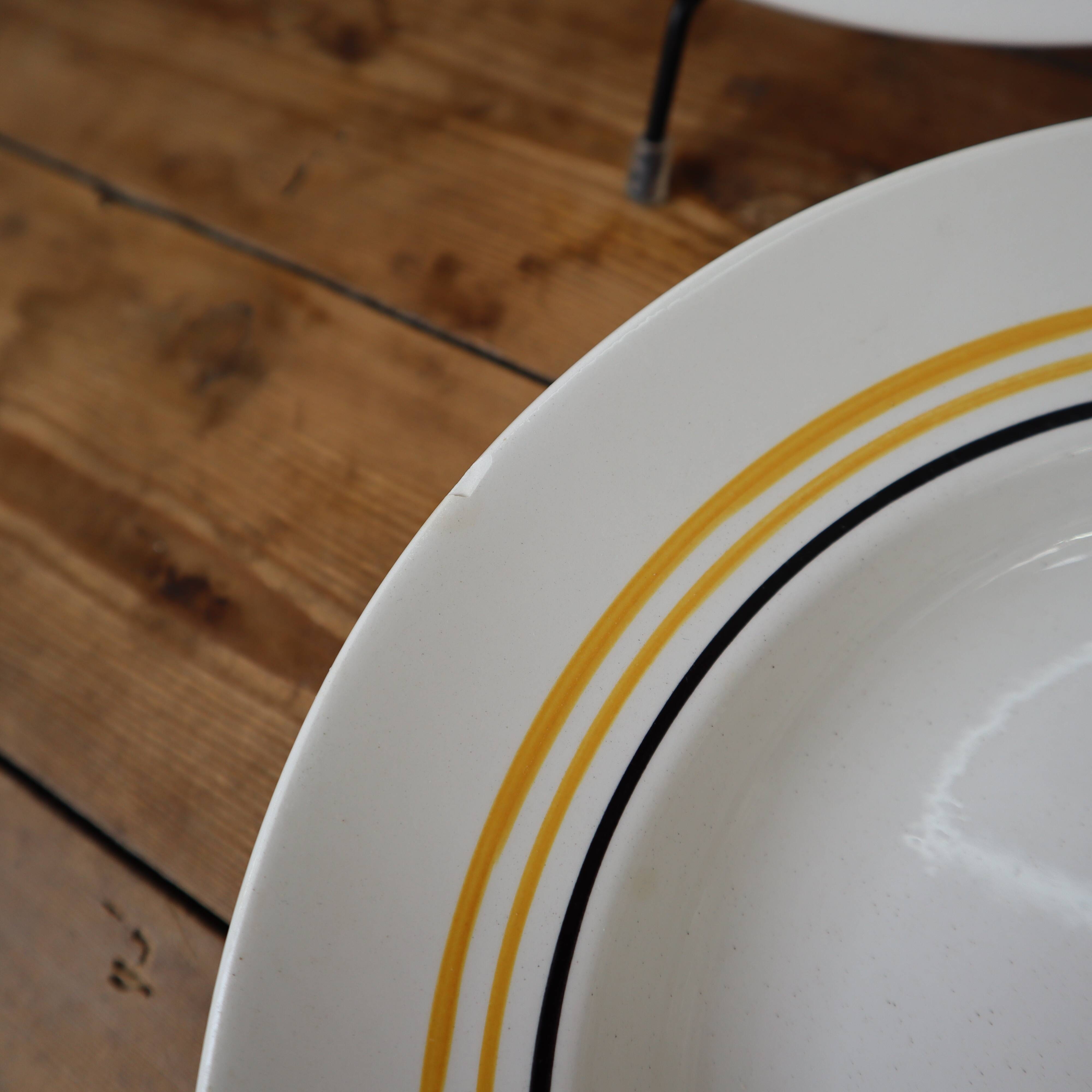 Set of 6 Moulin des Loups soup plates