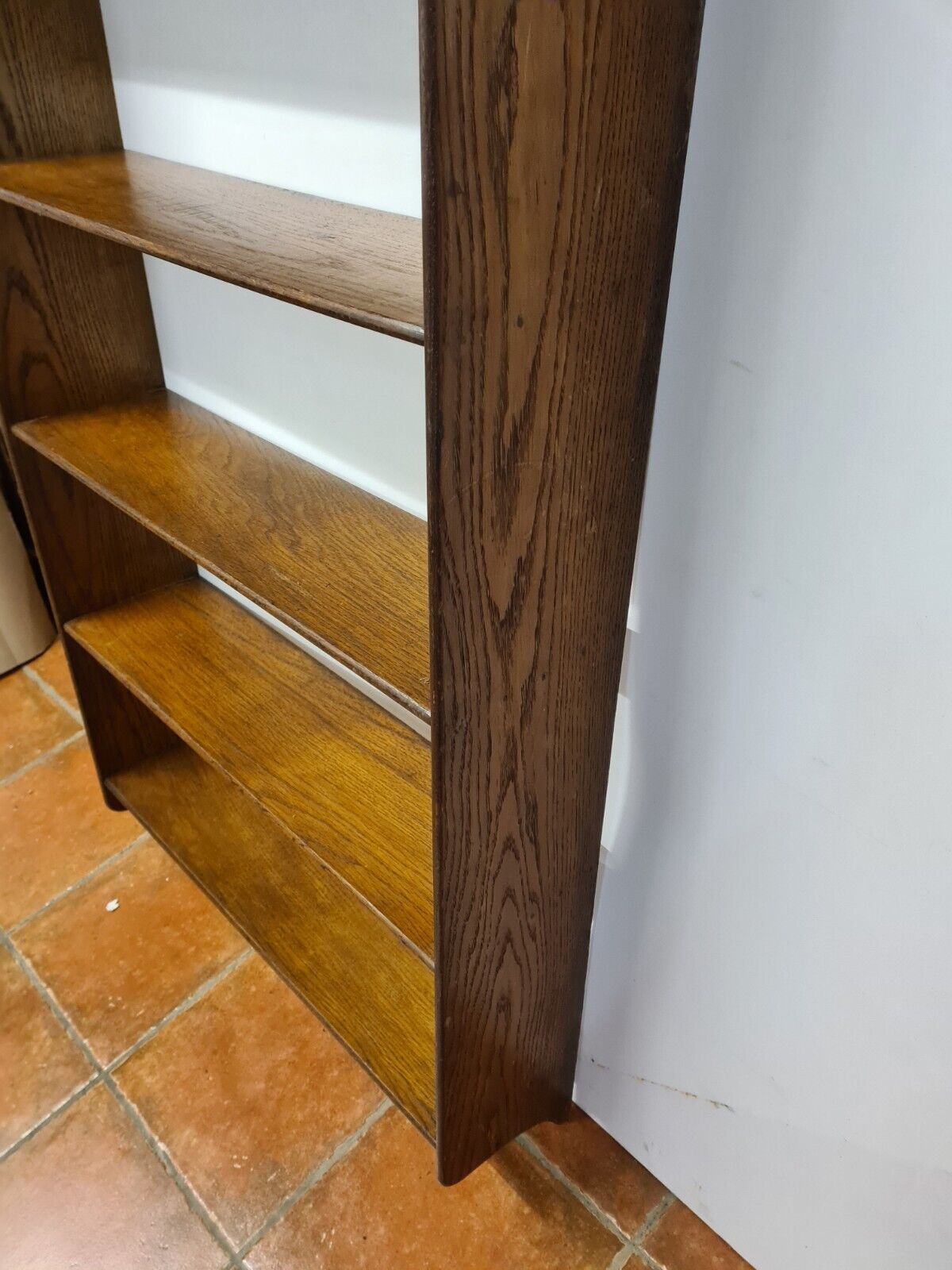 Oak wall bookcase shelf