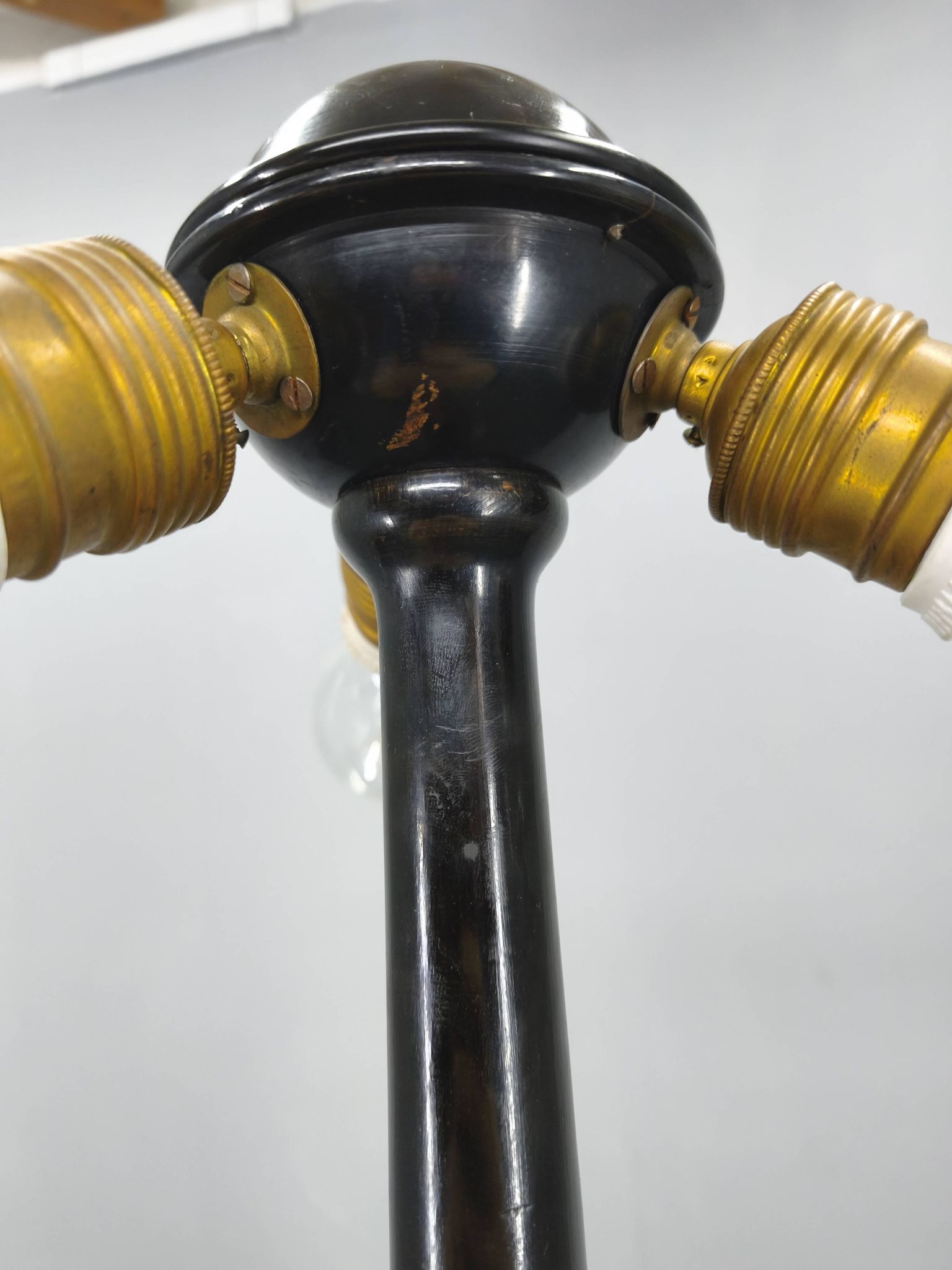 Lampadaire art déco avec table, Suède, années 1940