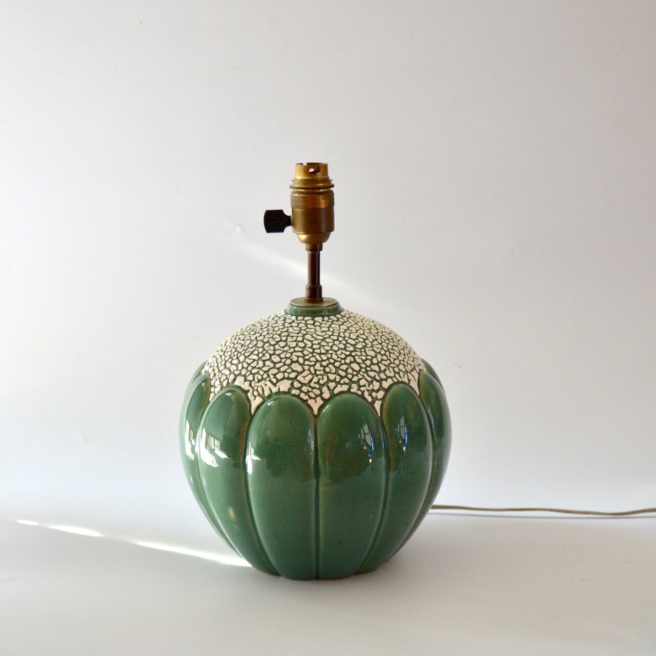 Pied de lampe boule art déco de Saint Clément 1930