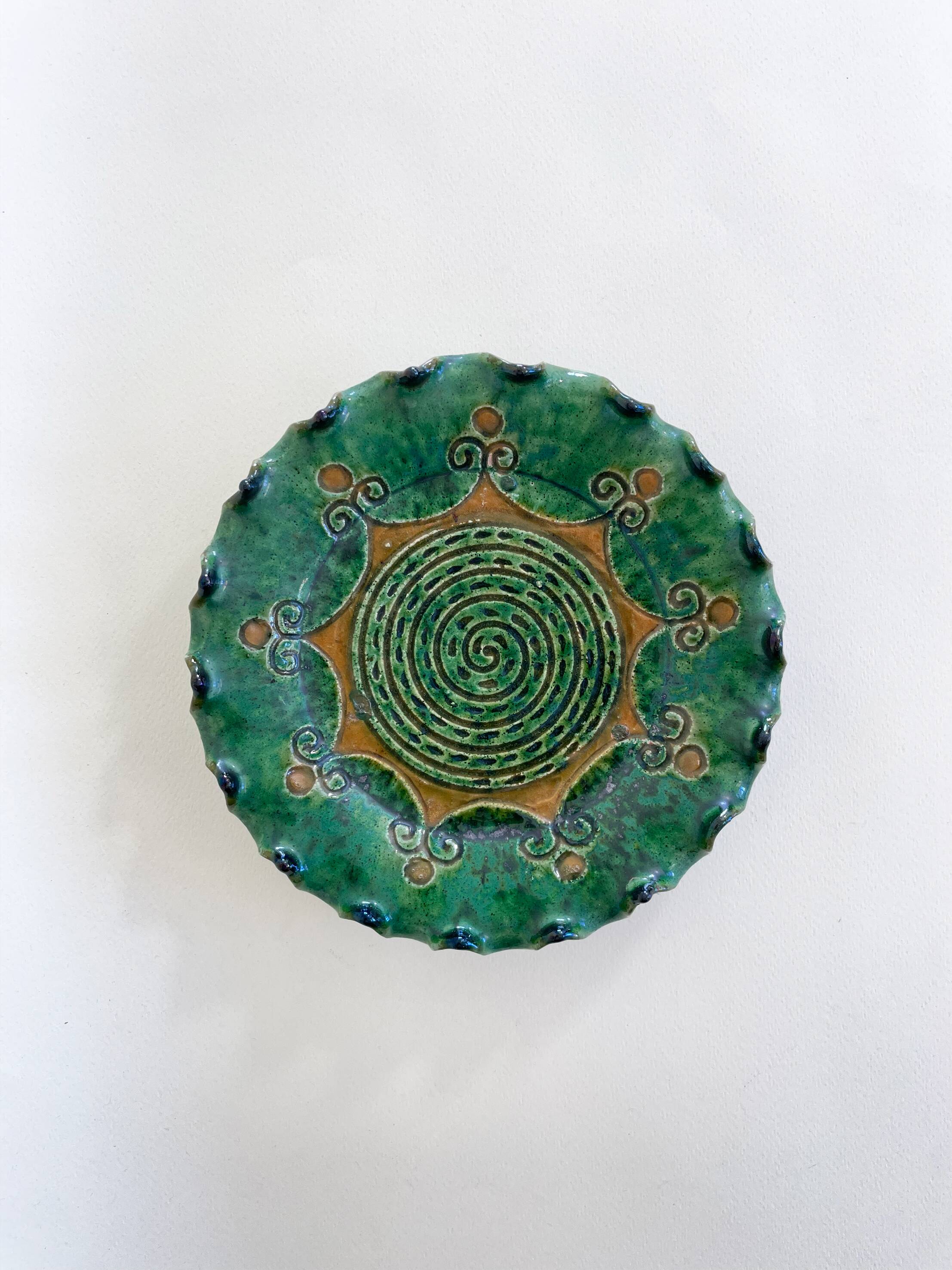 Green enamel decorative plate "Tito"