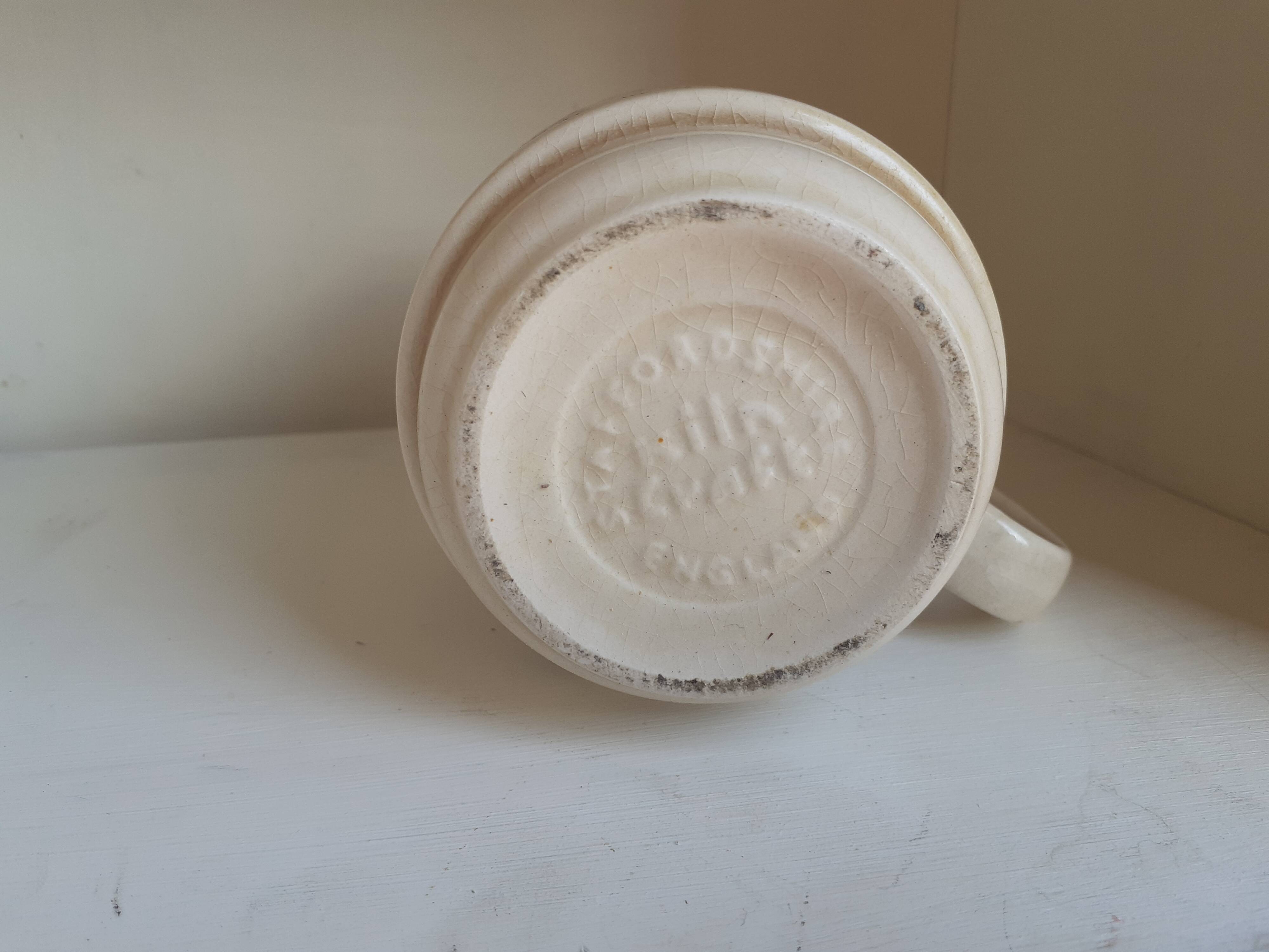 English stoneware cup or music box