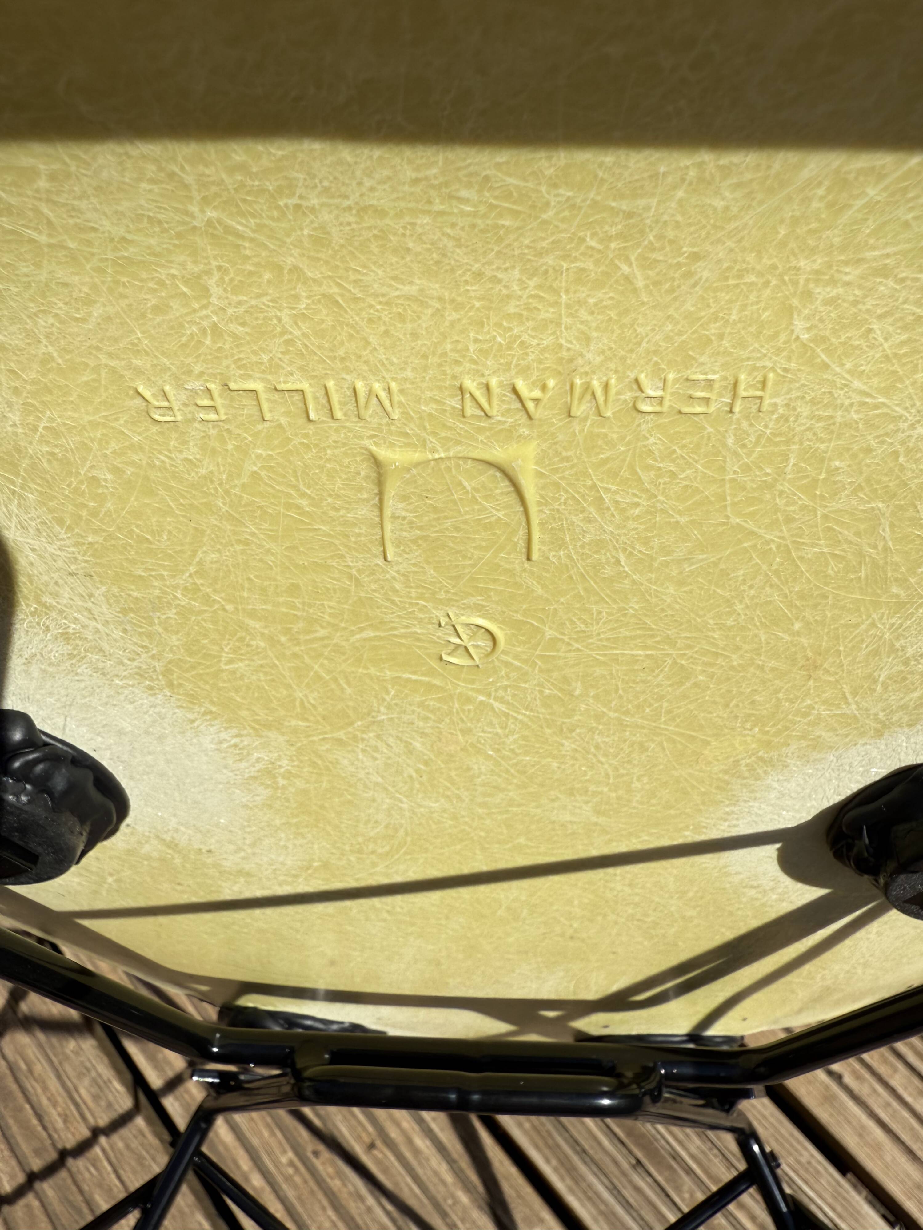 LSR EAMES HERMAN MILLER no VITRA