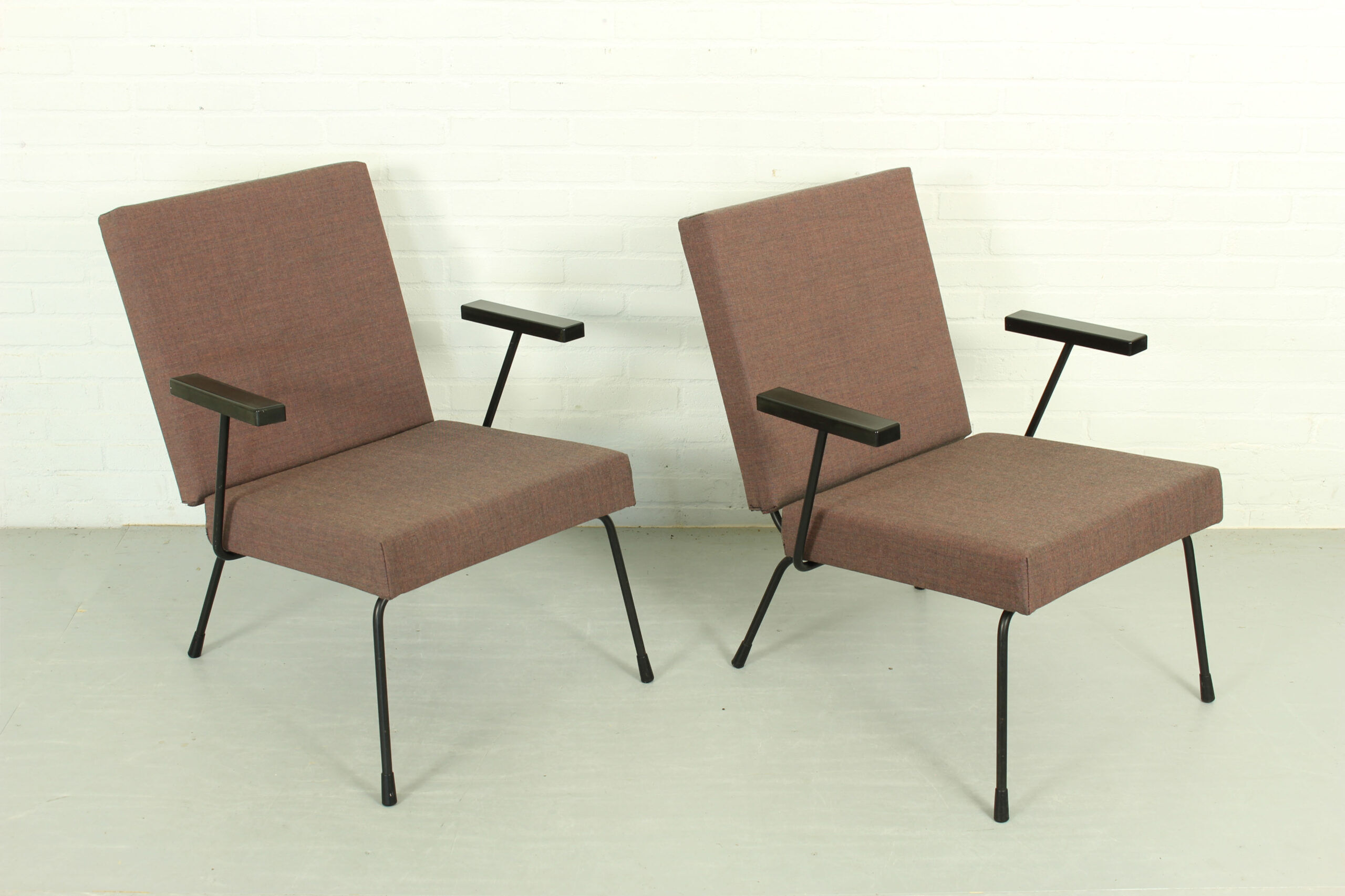 Set of 2 1407 armchairs by Wim Rietveld for Gispen