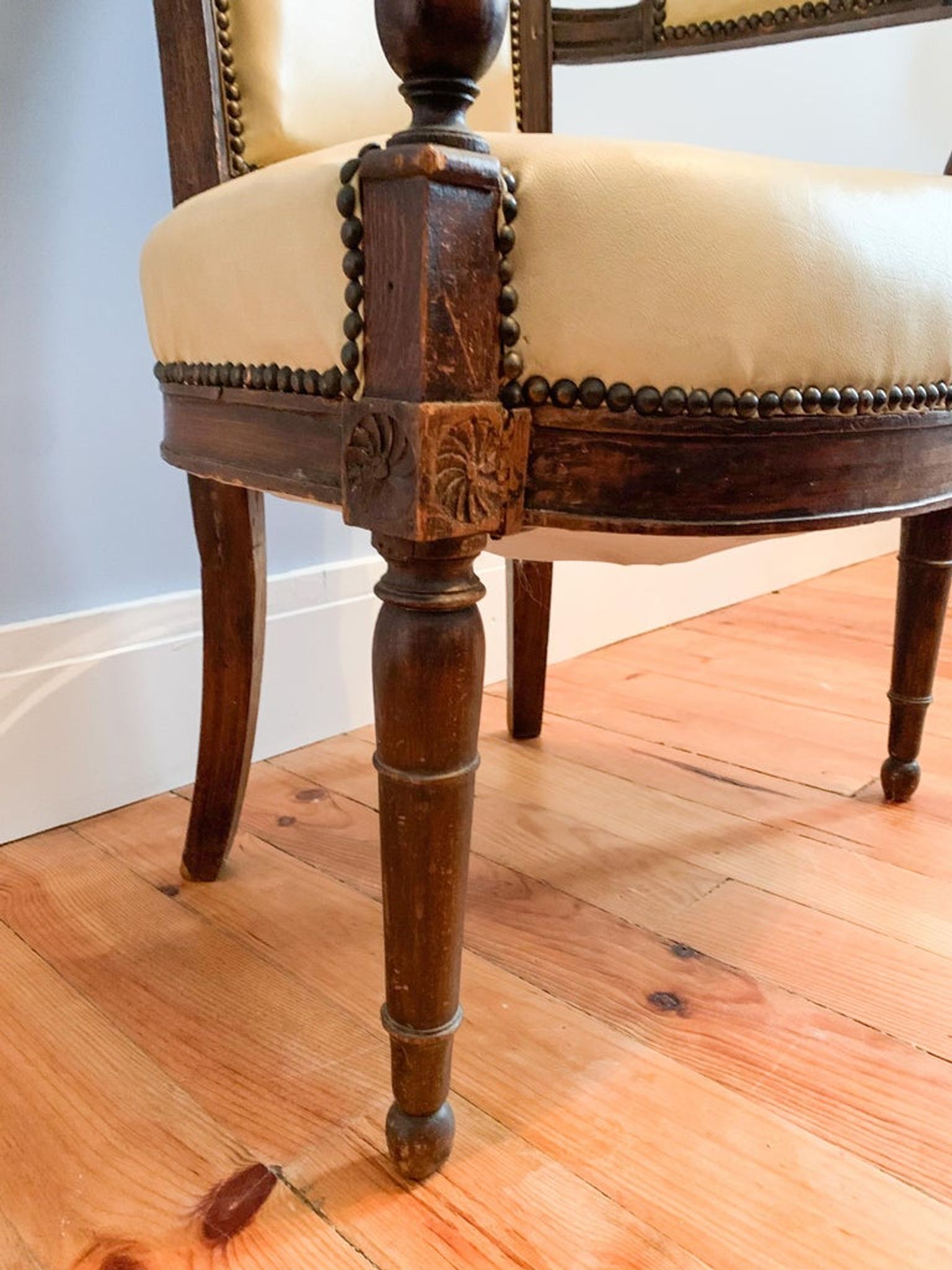 Fauteuil directoire, similicuir, XIXème