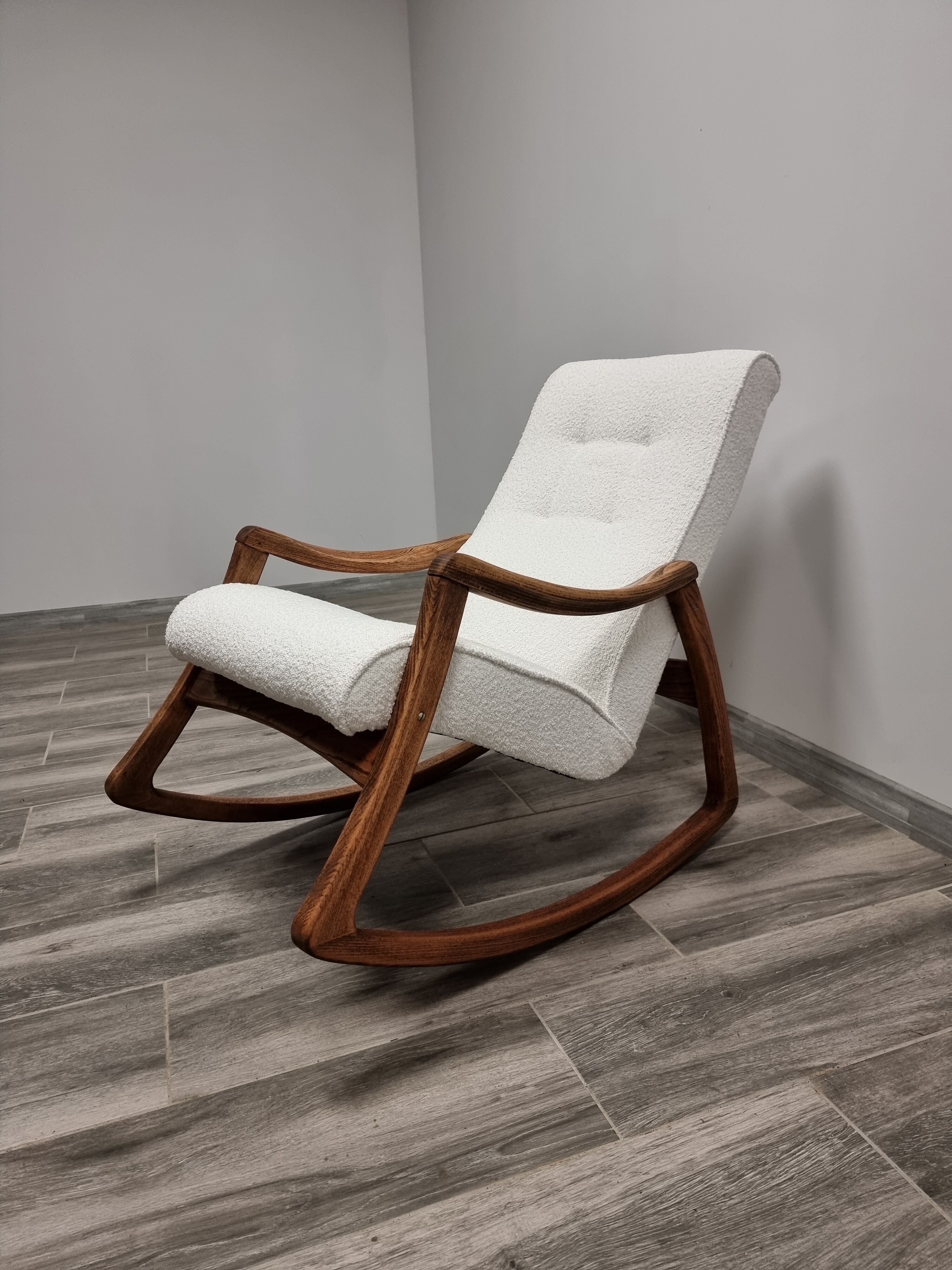Rocking Chair from TON