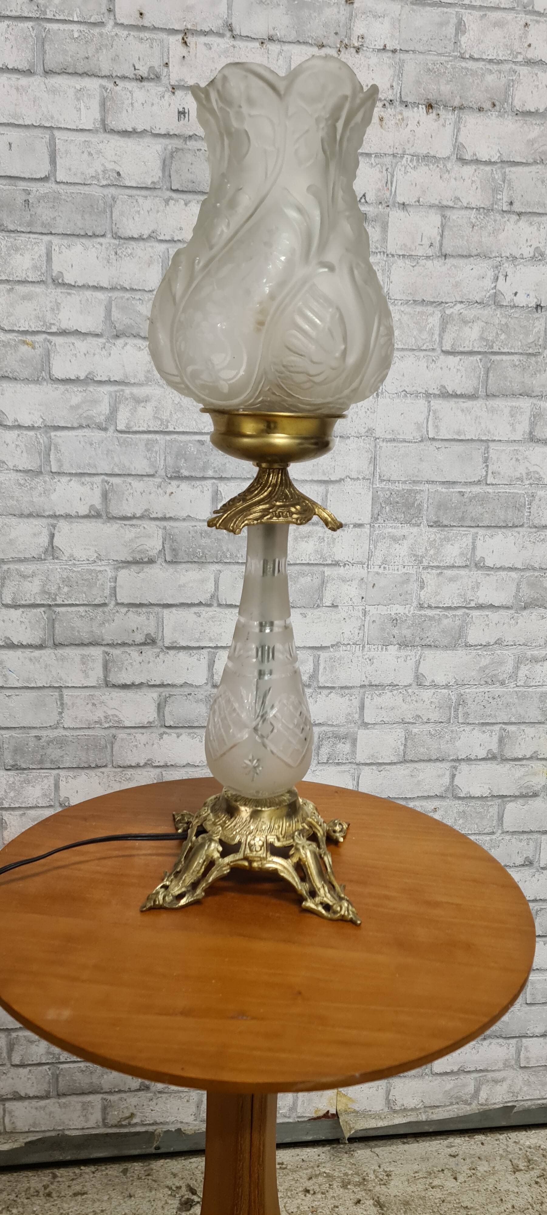 Cut crystal and bronze lamp
