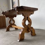 Table artisanale en orme massif, art populaire