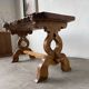 Table artisanale en orme massif, art populaire