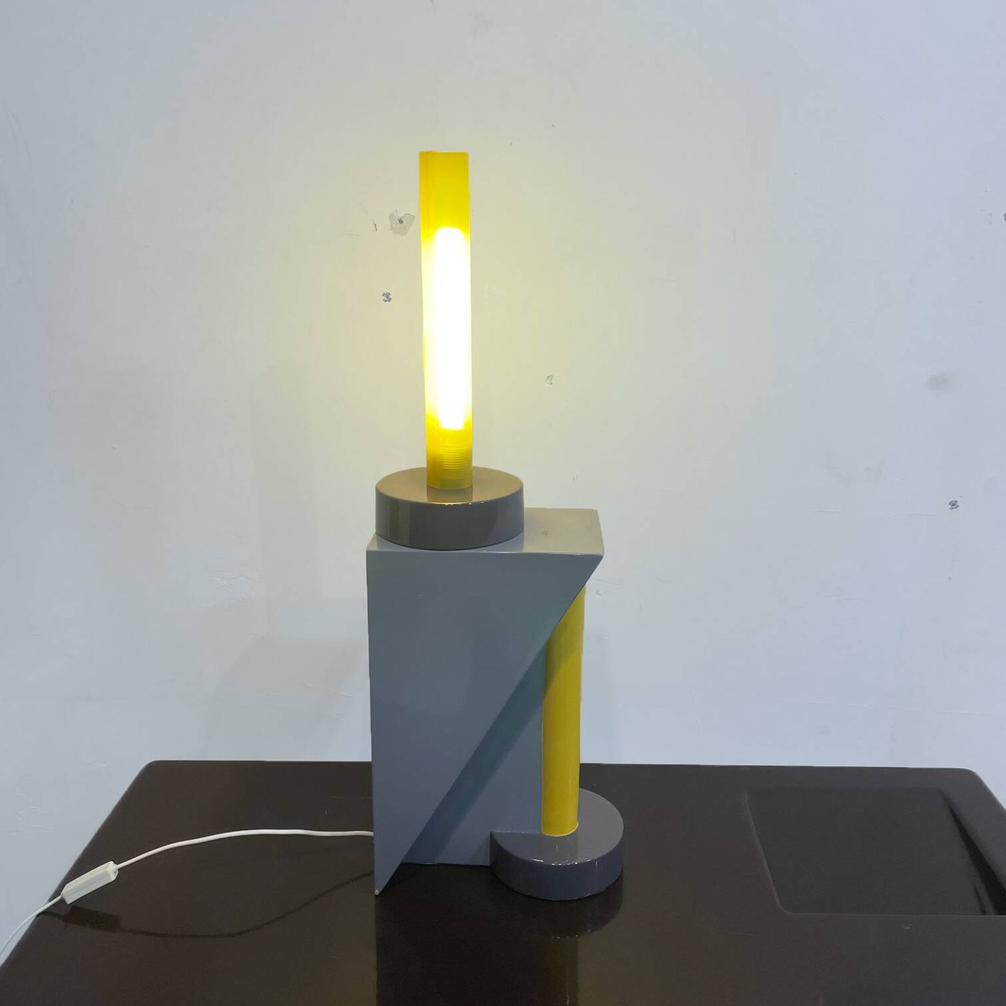 1980s table lamp, unidentified...