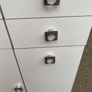 Armoire de rangement blanche salle de bain années 80