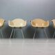 Ensemble de 4 chaises « H-Base » blanc cassé de Charles & Ray Eames pour Herman Miller, 1960