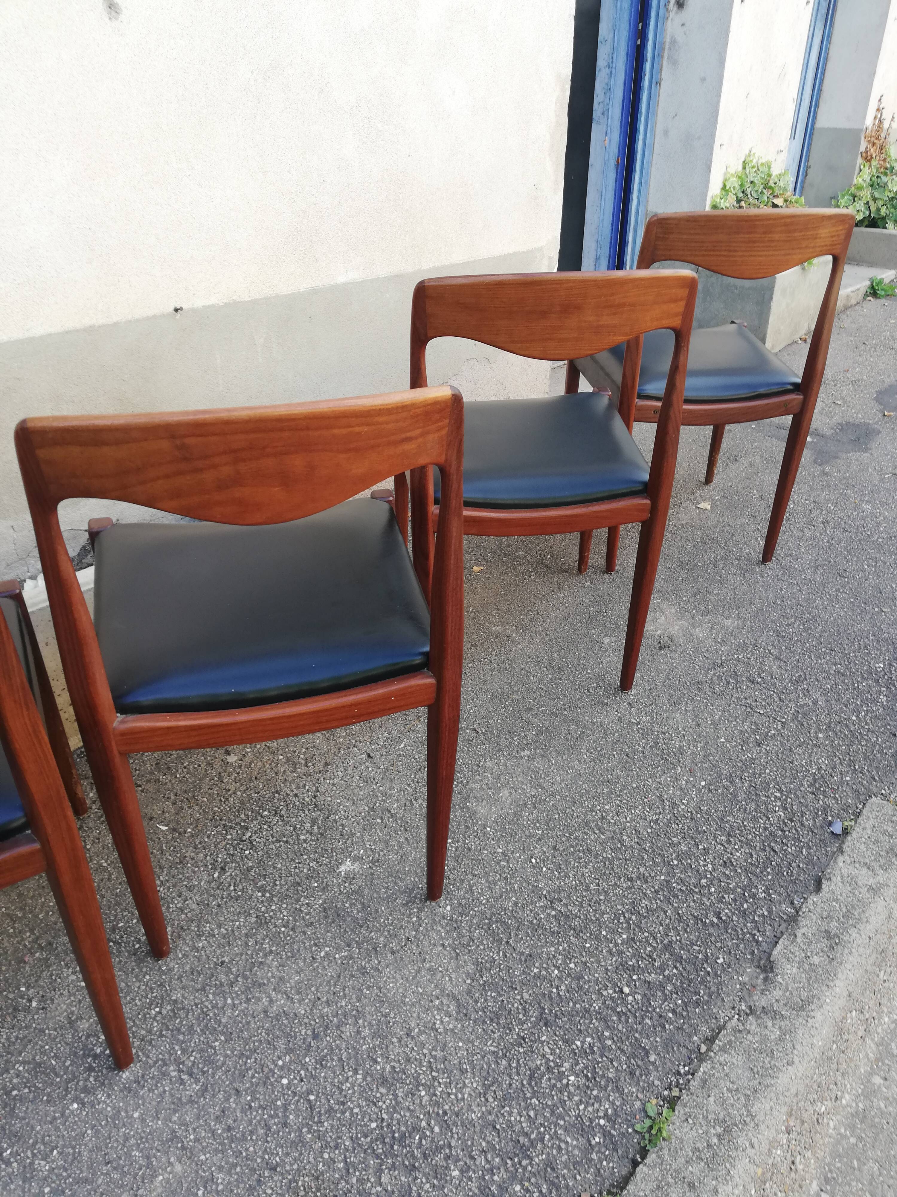 6 chaises scandinaves en skai noir