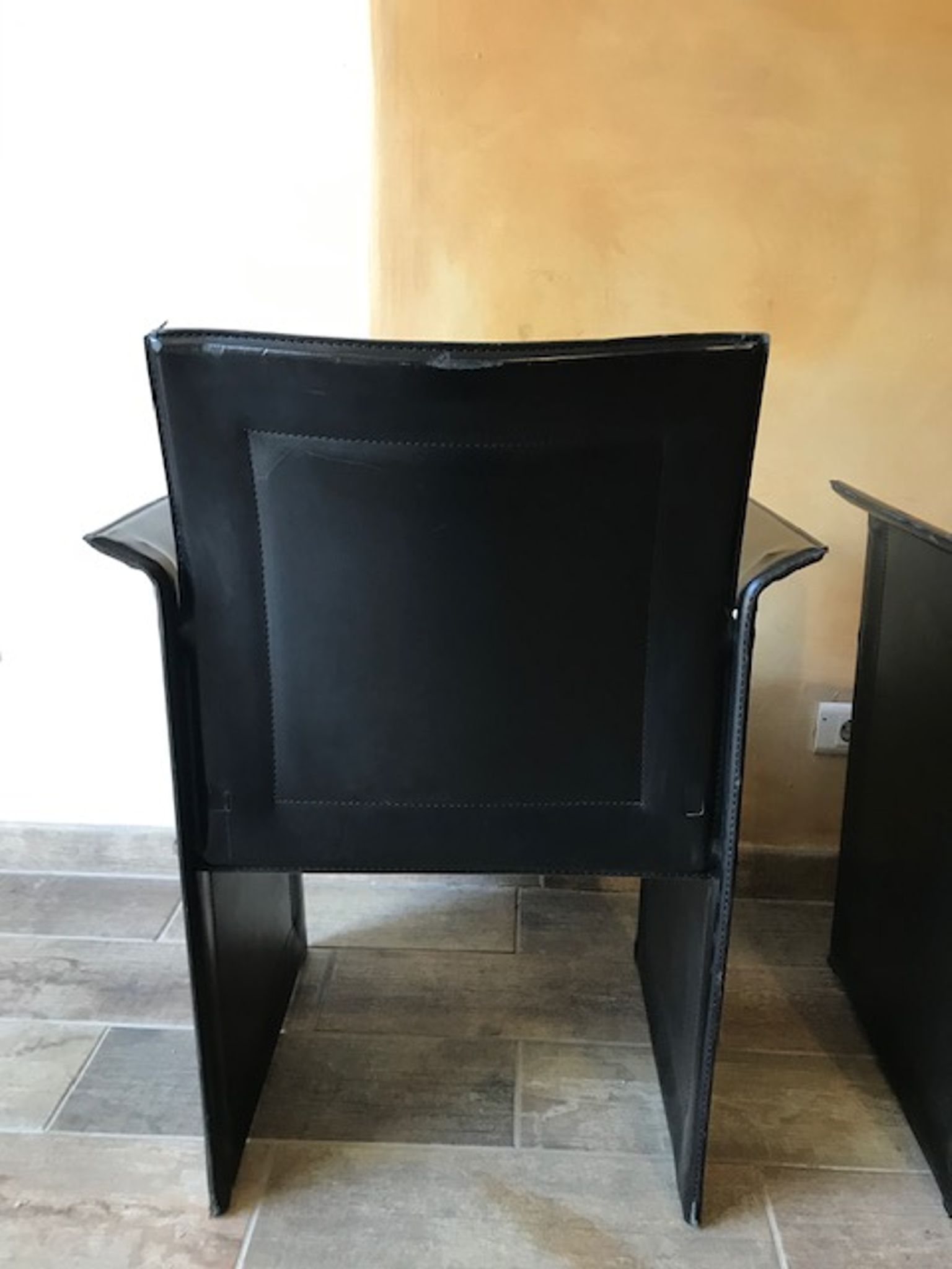 Paire de fauteuils design Italien