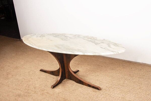 Table basse ovale en marbre de Carrare et palissandre, Hugues Poignant 1960