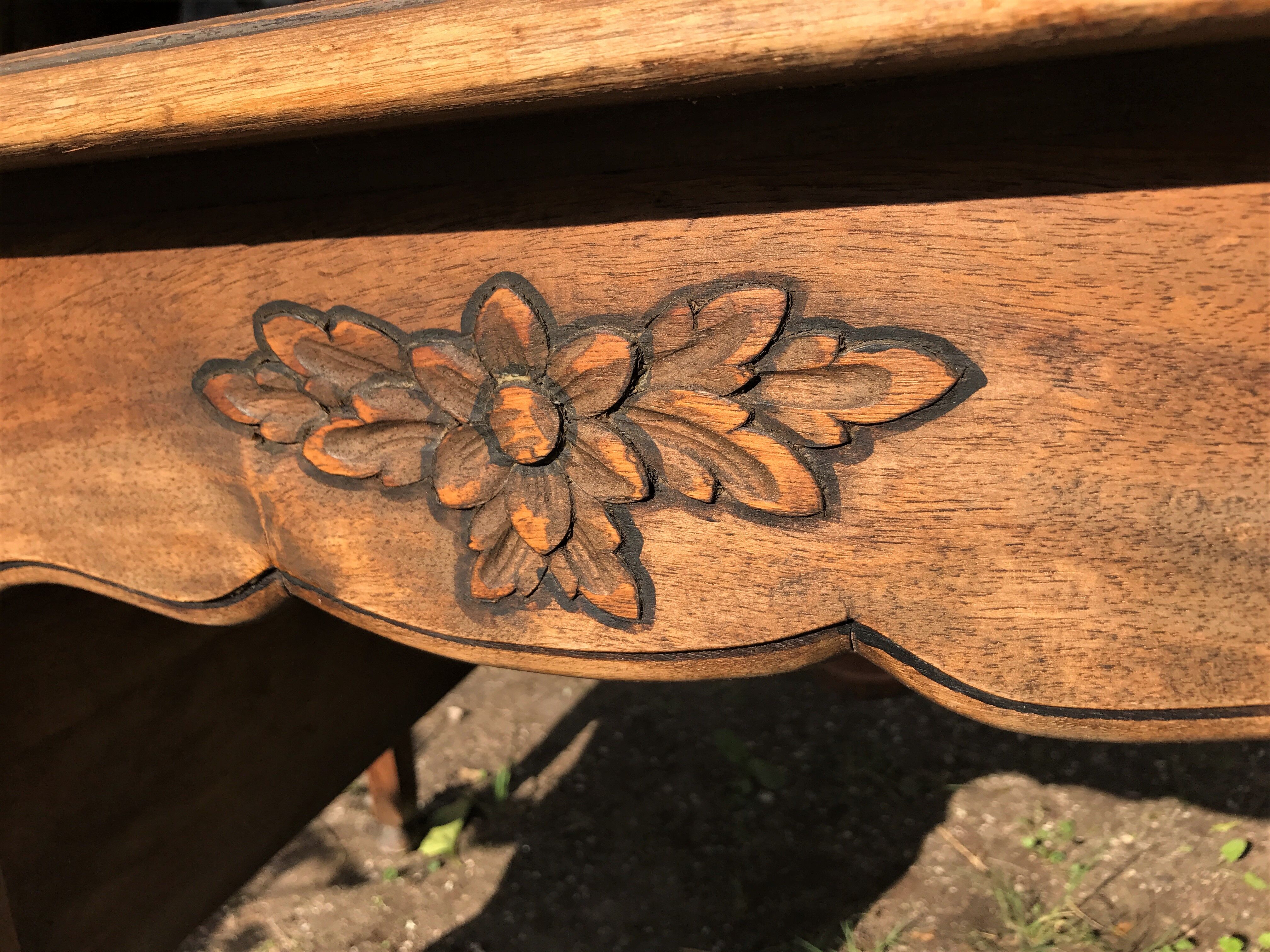 Bureau style Louis XV provençal