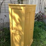 Armoire parisienne