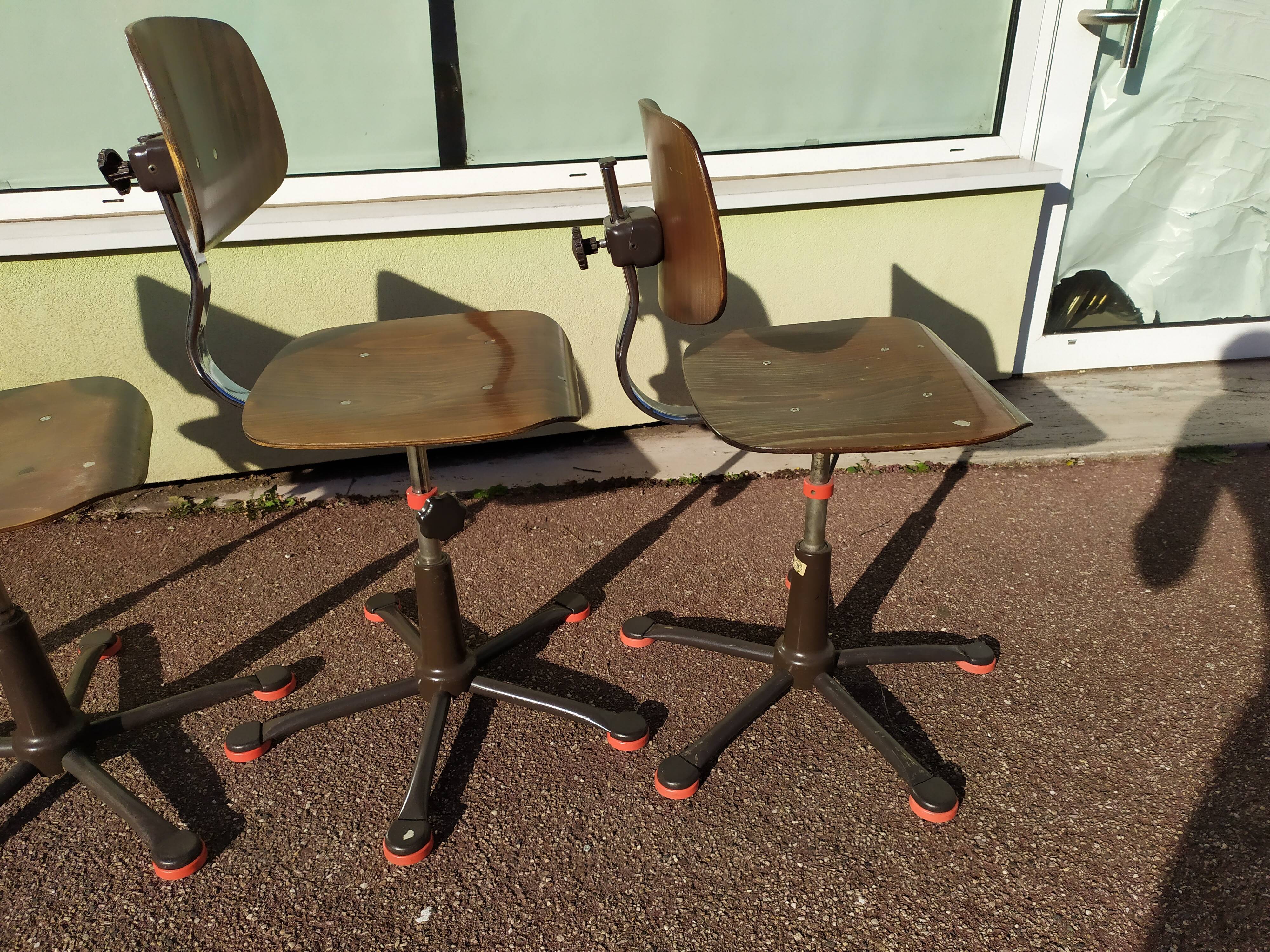 Set of 6 adjustable workshop pfaff chairs swivel sewing