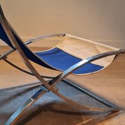 Marcello Cuneo ‘Louisa’ lounge chair in blue canvas and white leather, Italy 1970s