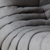 Chauffeuse Togo modèle dessiné par Michel Ducaroy 1973