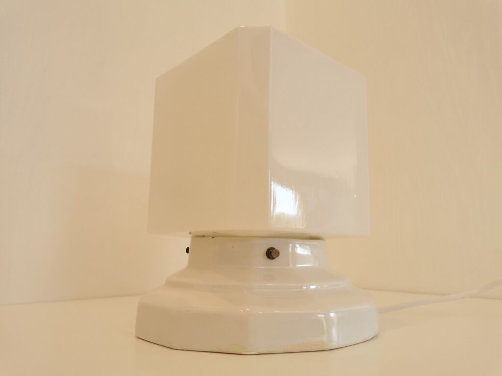 White Art Deco table lamp