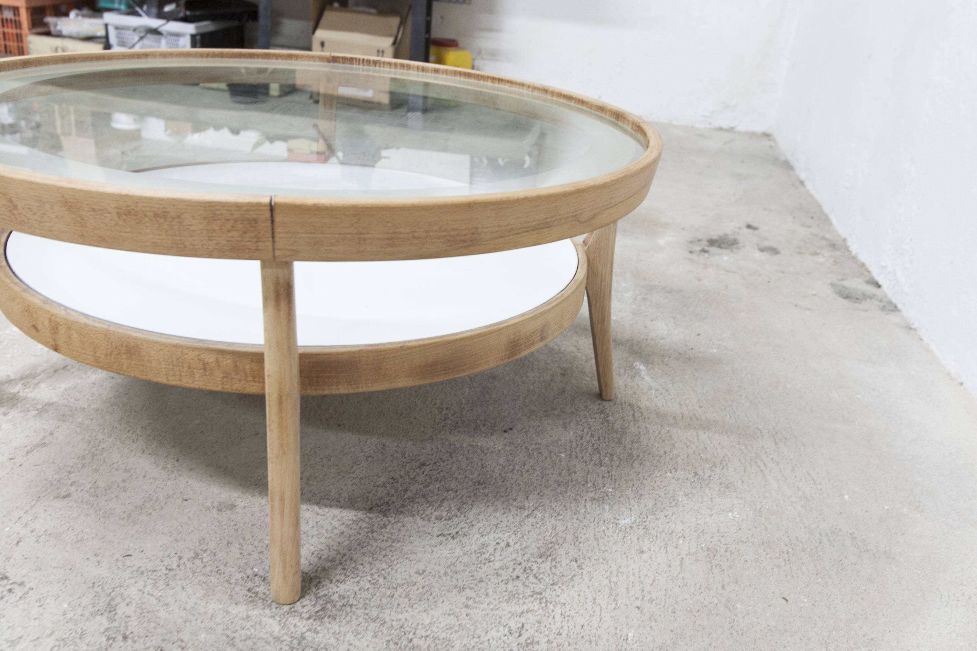 Baumann round coffee table model Dièse 1990