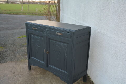 The 1930s Parisian buffet