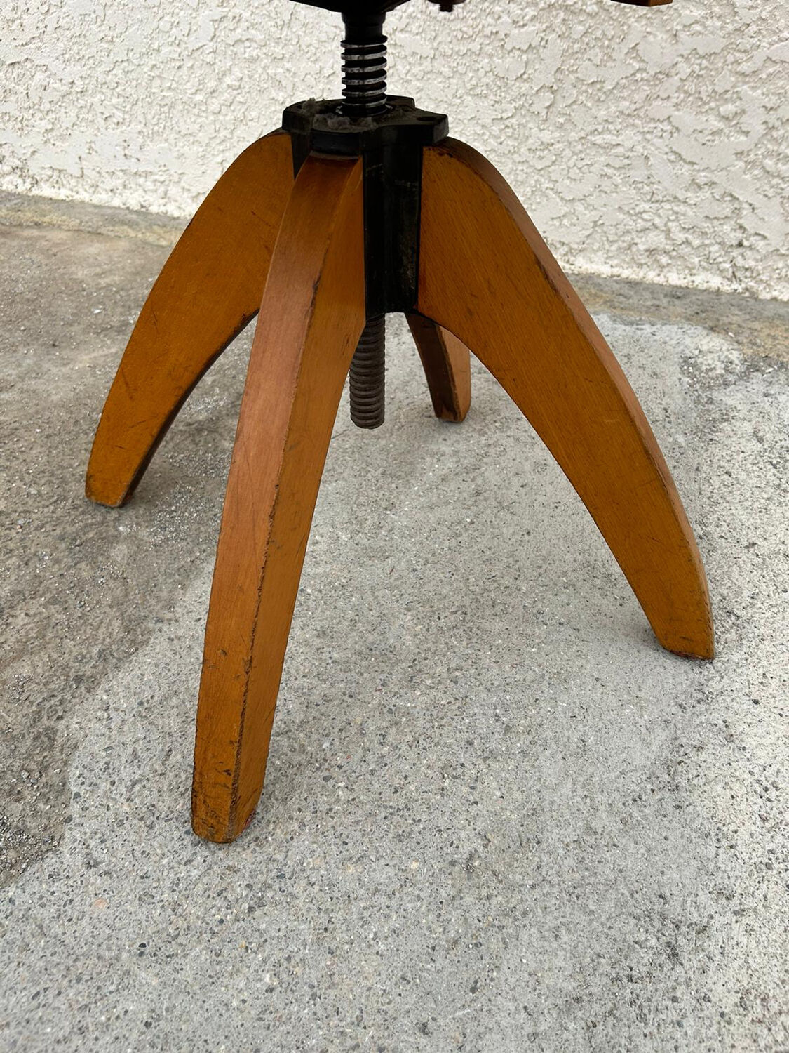 Baumann swivel office chair