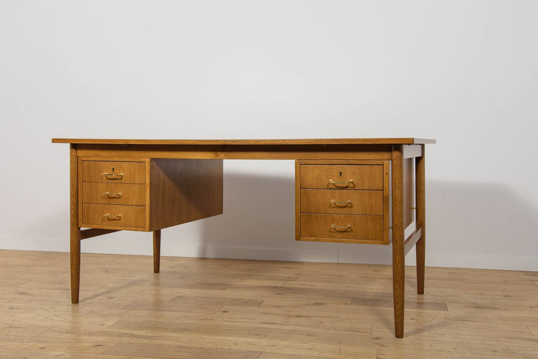 Mid-Century Oak Executive Desk, Denmark, 1960s