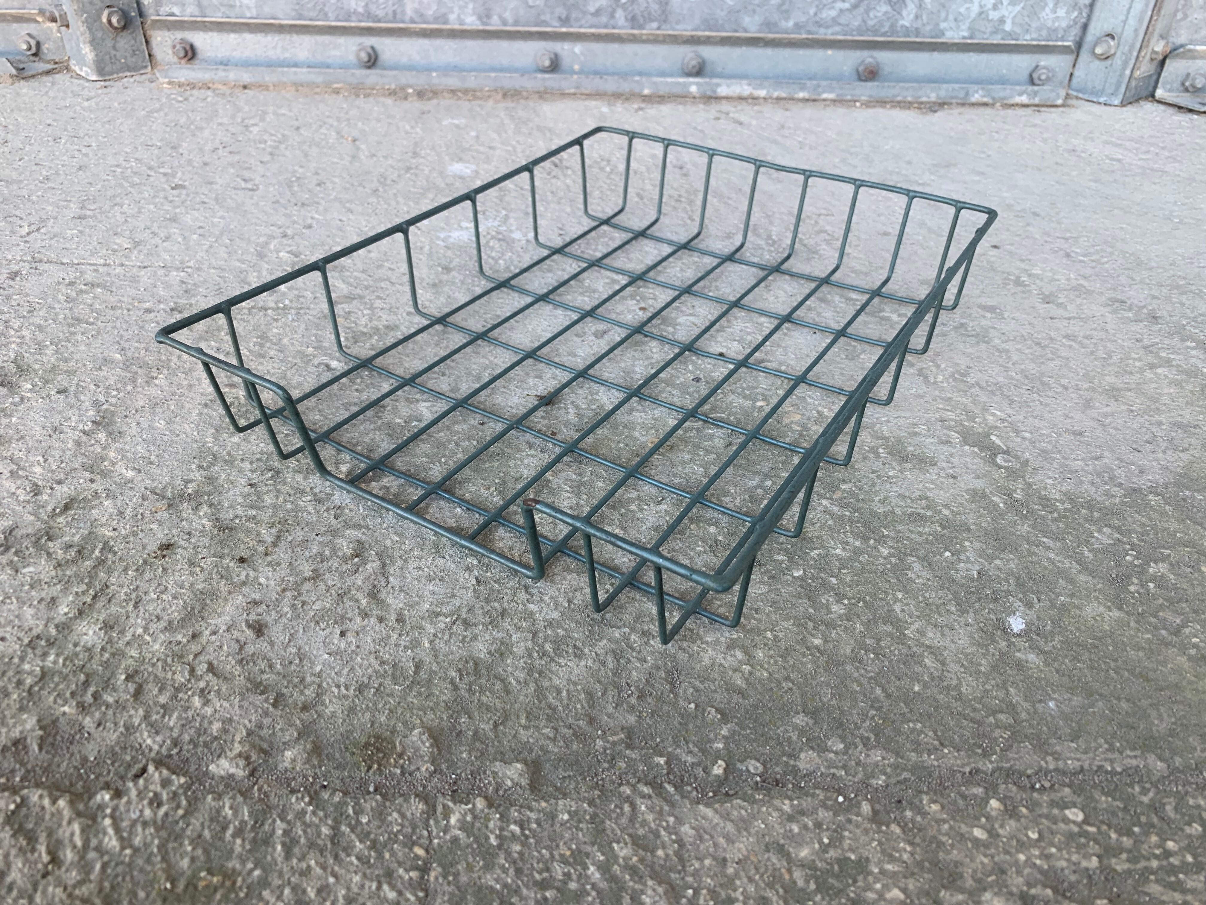 Vintage wire bannette