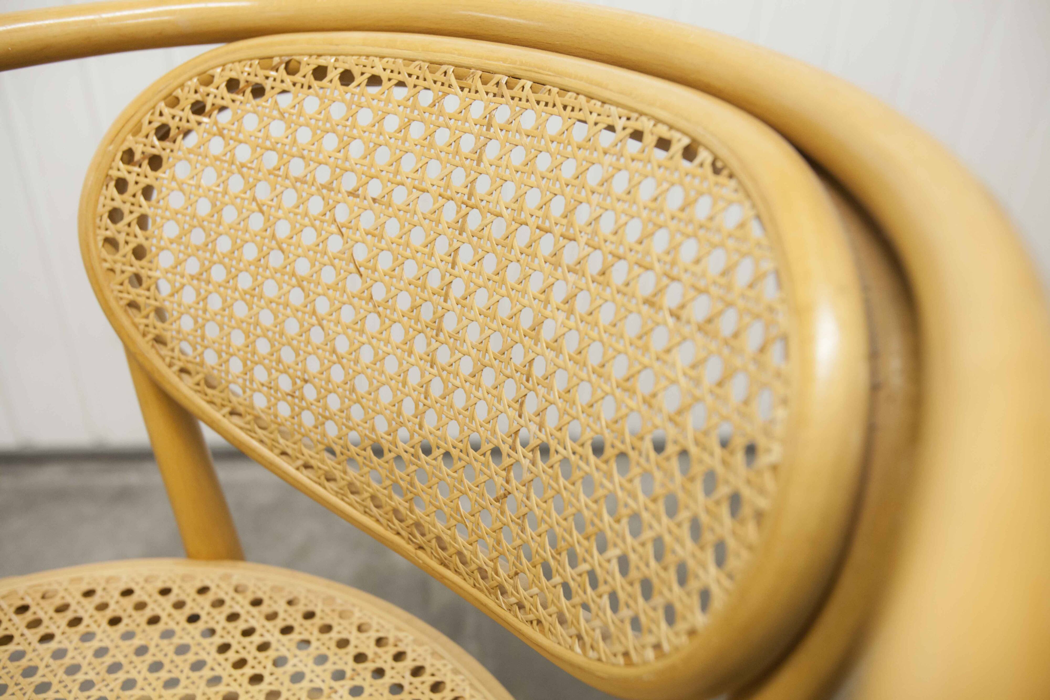 Fauteuil Thonet 210 R cannage couleur miel