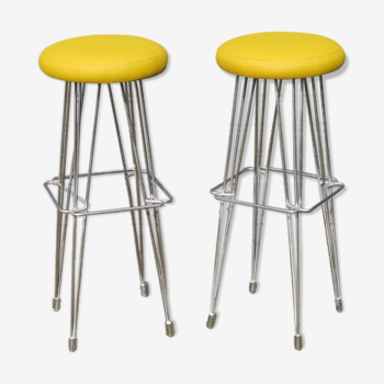 Feet eiffel bar stools