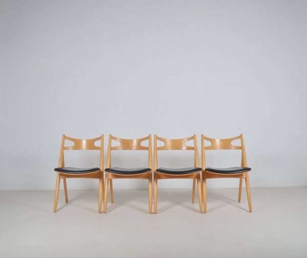 Ensemble de chaises CH-29 Sawbuck conçues par Hans Wegner pour Carl Hansen & Son
