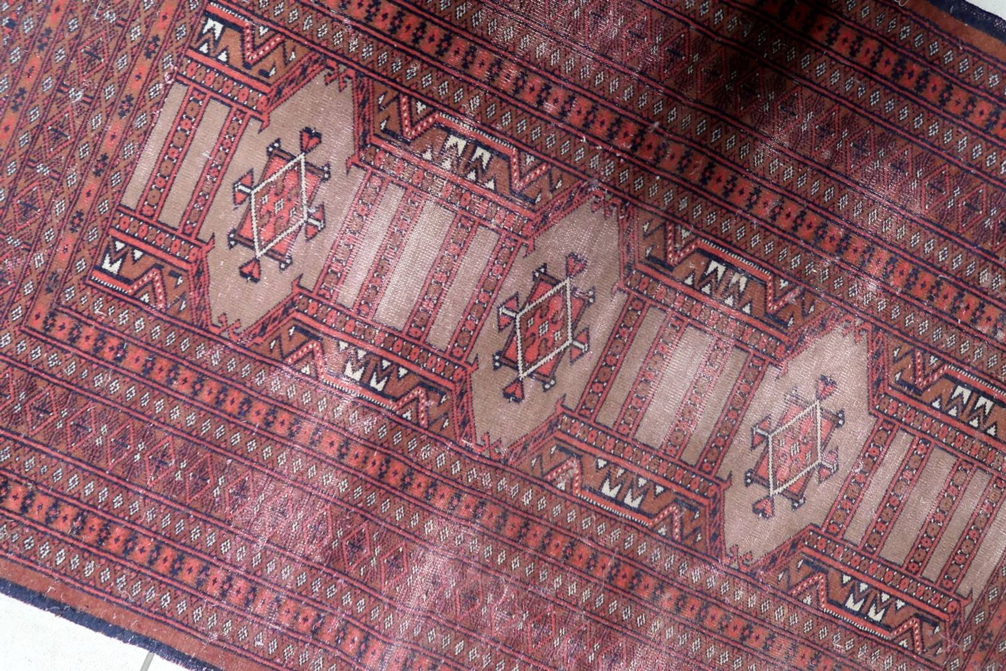 Handmade vintage Uzbek Bukhara rug 95cm x 157cm, 1950s