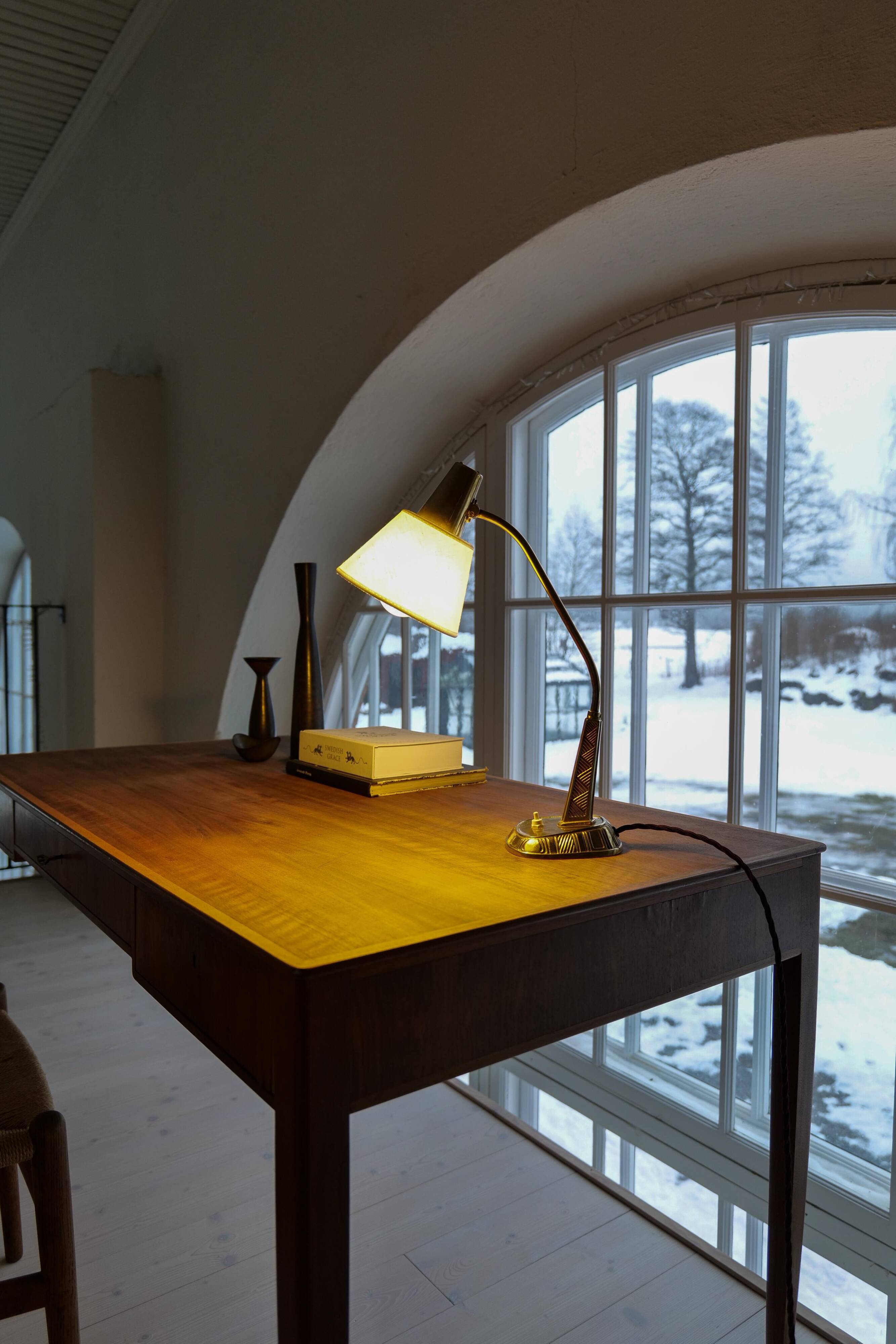 Table lamp in brass E1139 by Sonja Katzin for ASEA, Swedish design 1940.