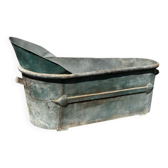 Bathtub