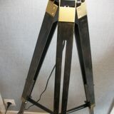 Black and gold tripod lamp