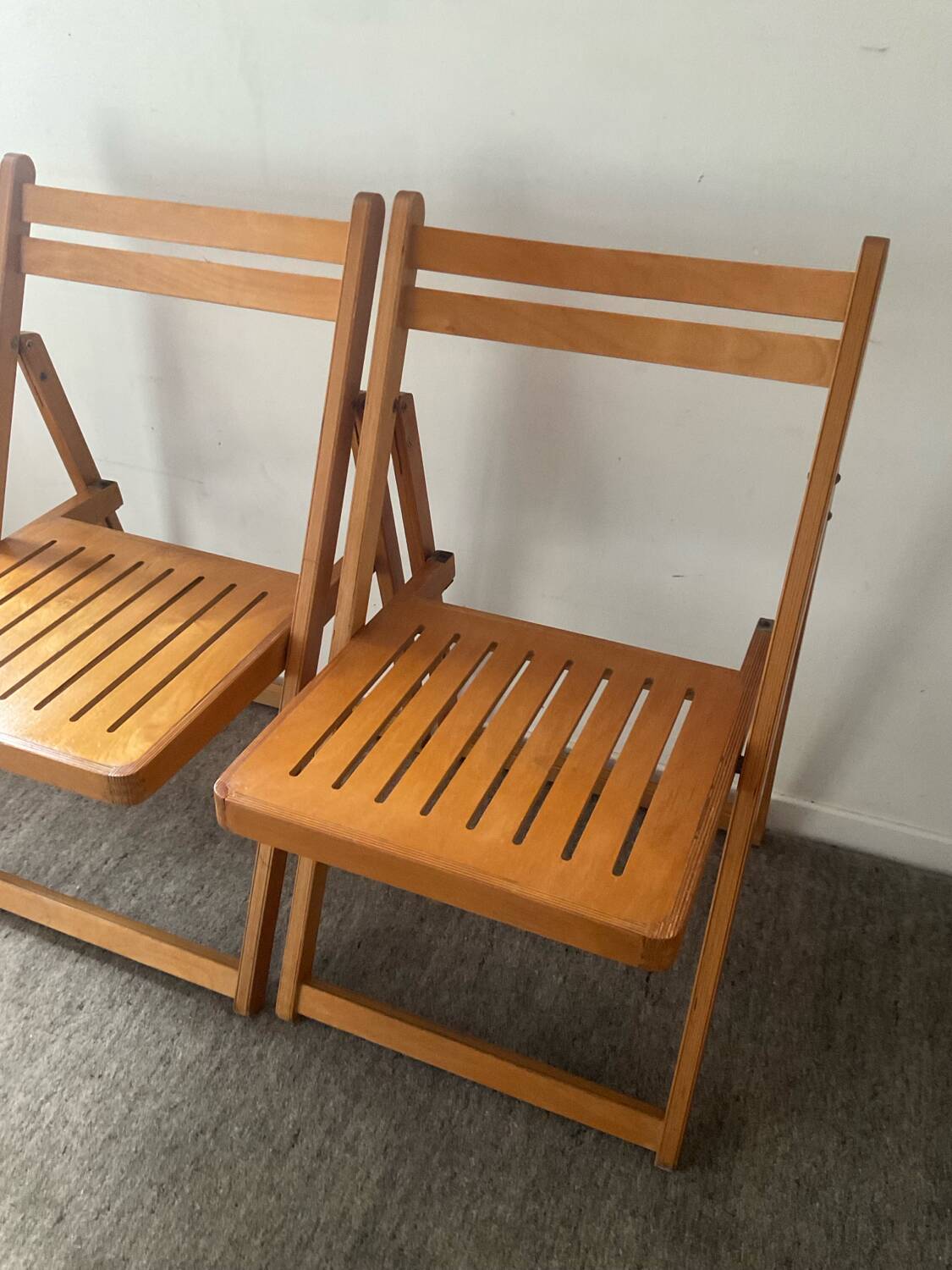 Pair of vintage folding chairs from the 70s-80s