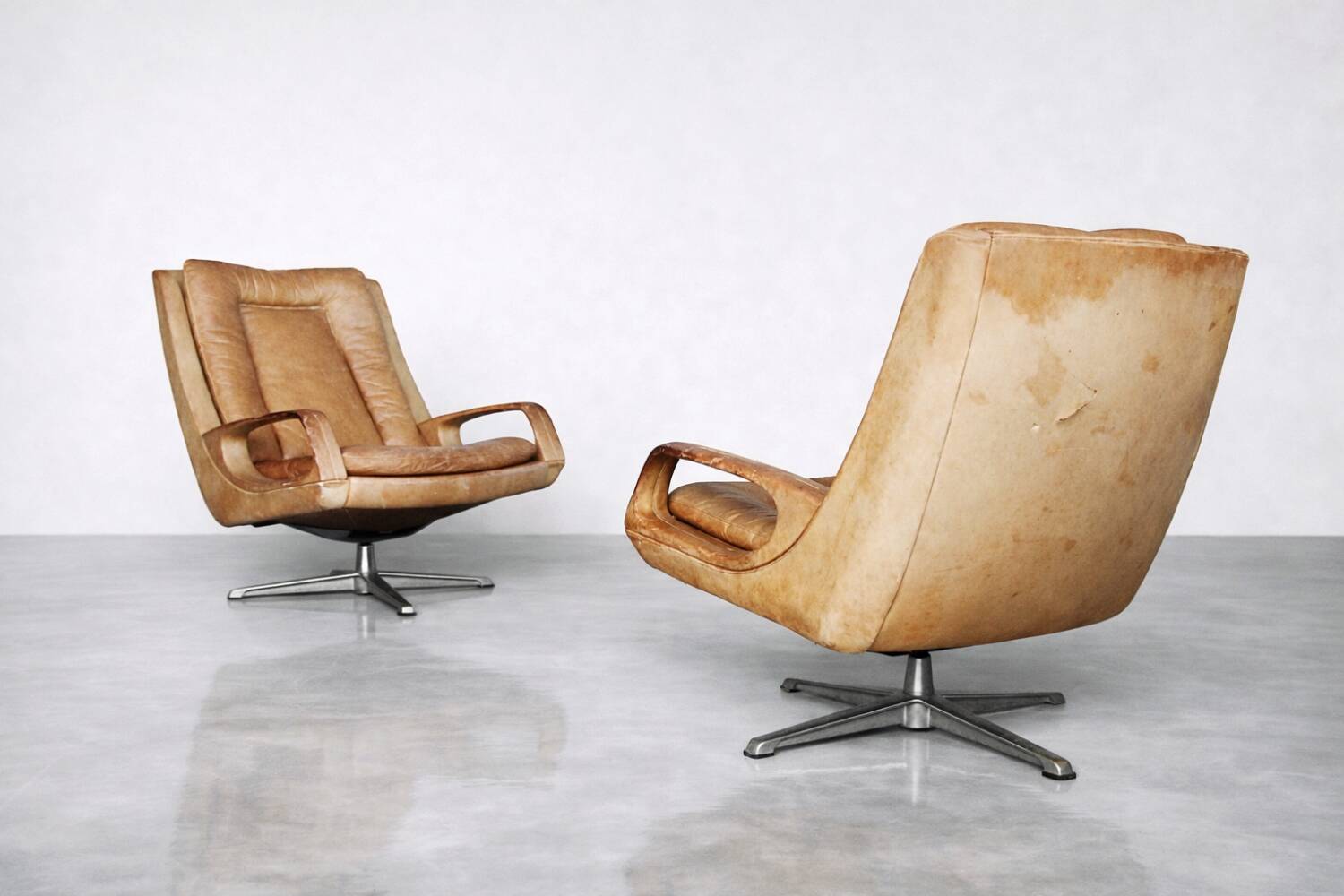 Vintage Mid-Century German Modern Leather Swivel Chairs by Carl Straub