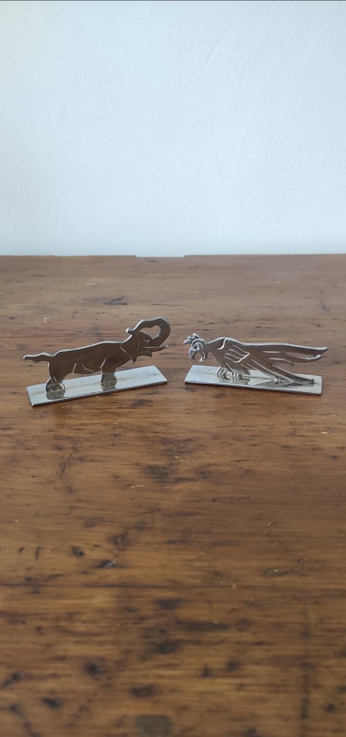 Zoomorphic knife holder set