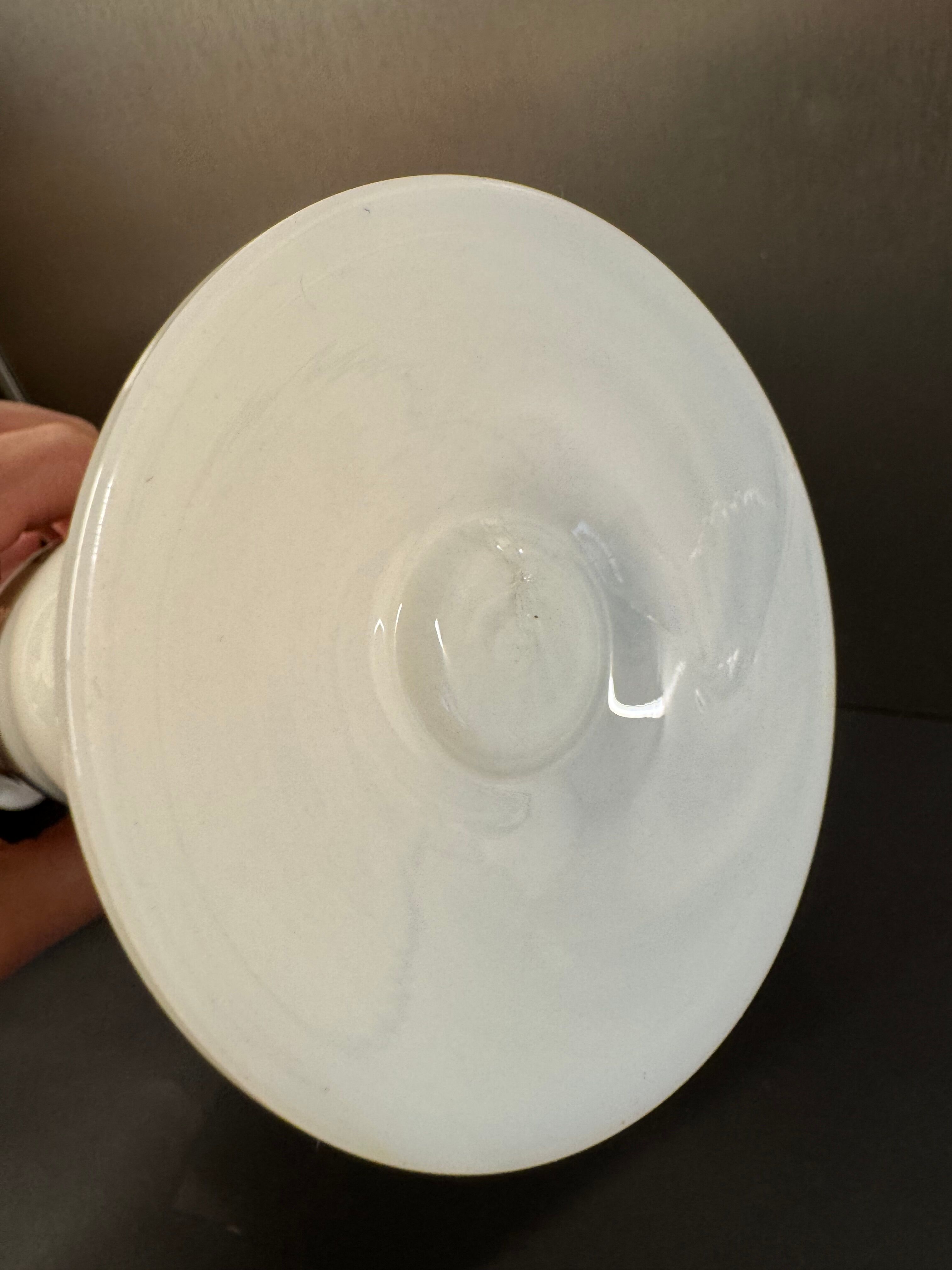 Italian vase in opaline