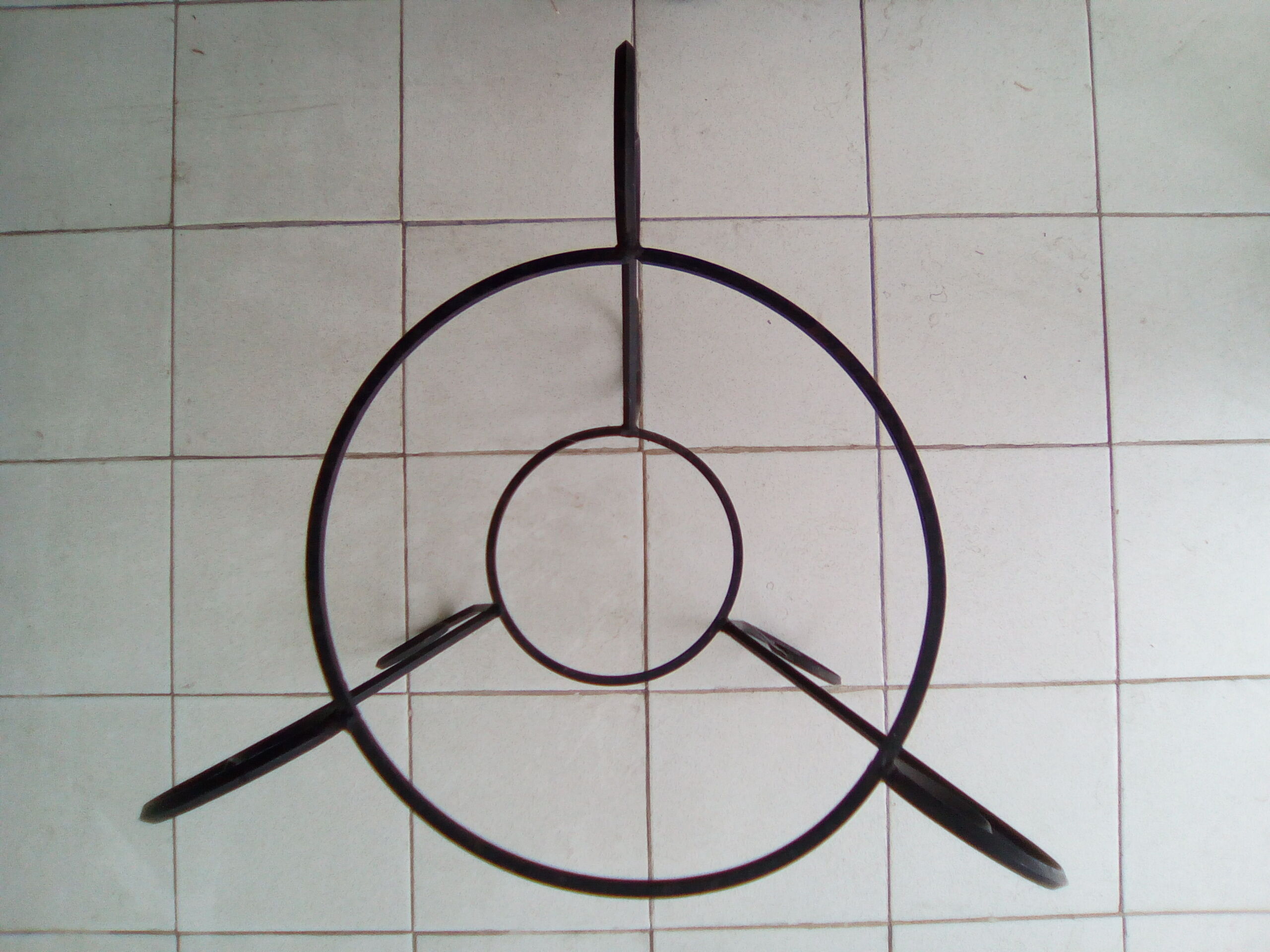 Wrought iron flower pot support