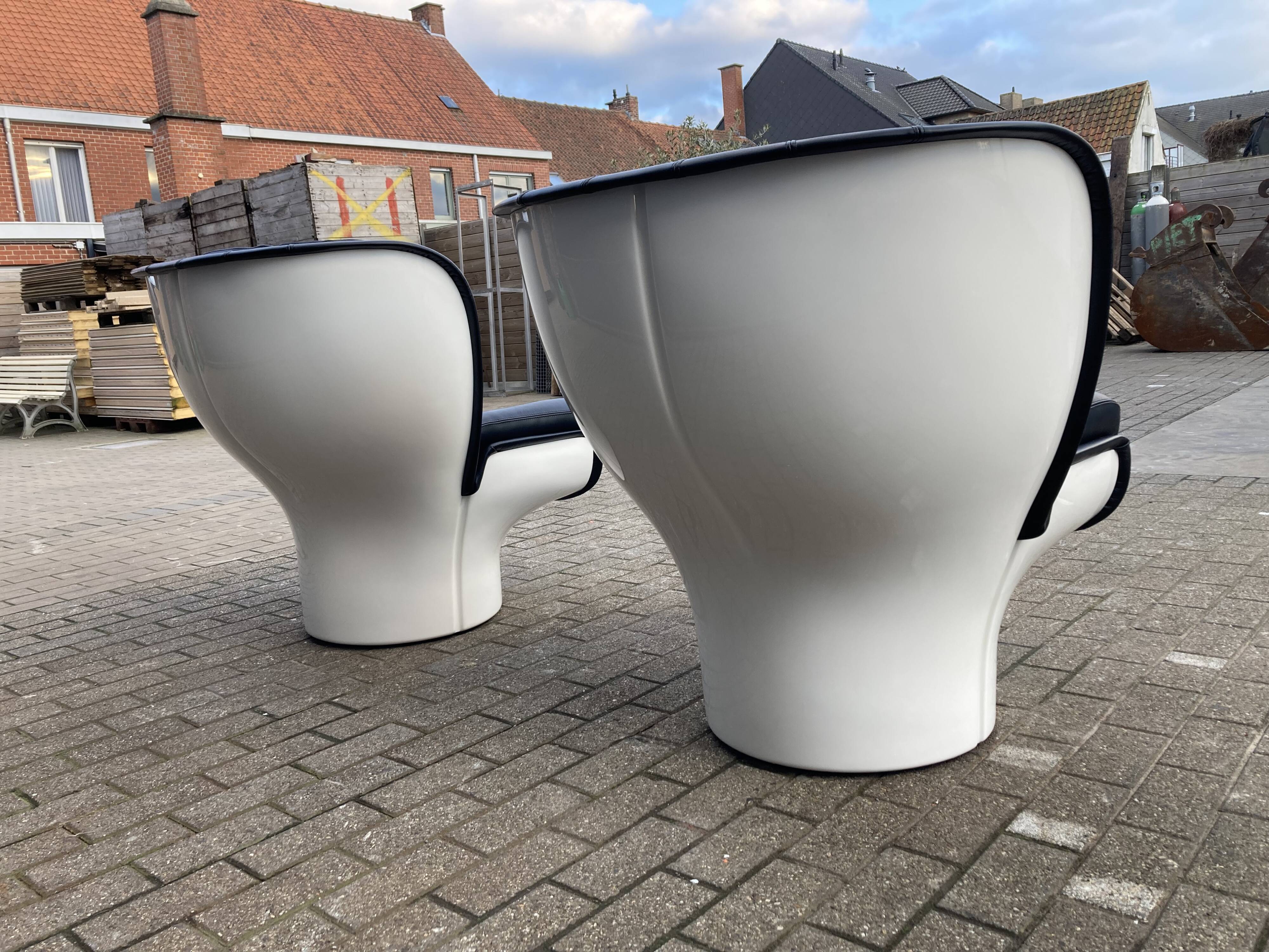 Joe Colombo Elda design armchair, Longhi edition